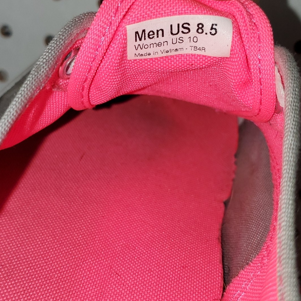 Vans - Picture 4 of 5
